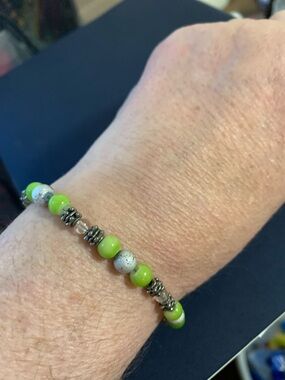 Green Beaded Women's Bracelet - Silver Accent